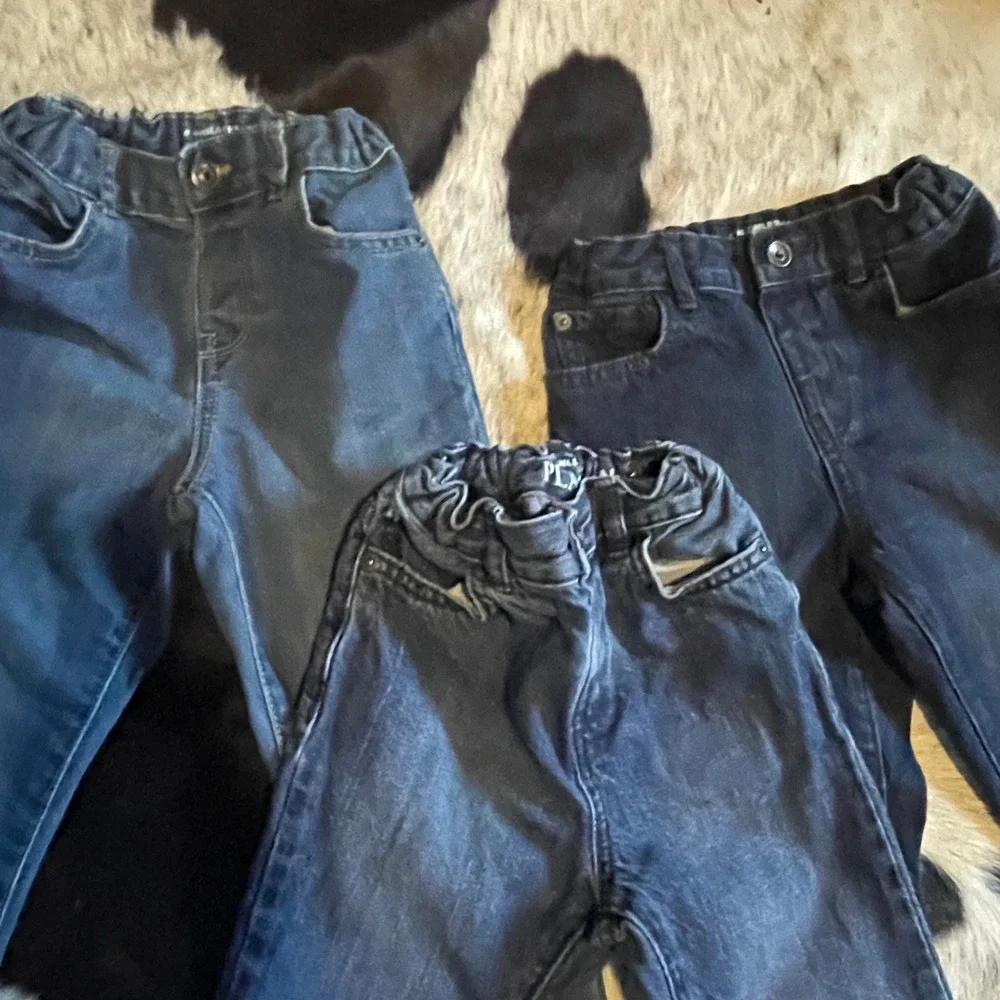 The Childrens Place Kids Skinny Jeans Bundle 3 Pairs Blue Black Sz 5T Adjustable